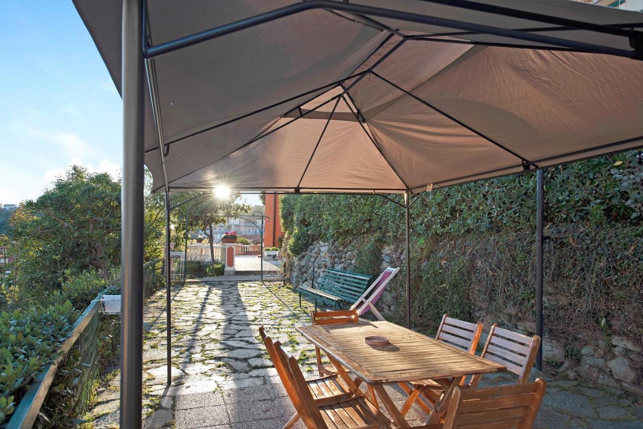 Trilocale In Villa Vista Mare Apt 3 Varazze Exteriör bild